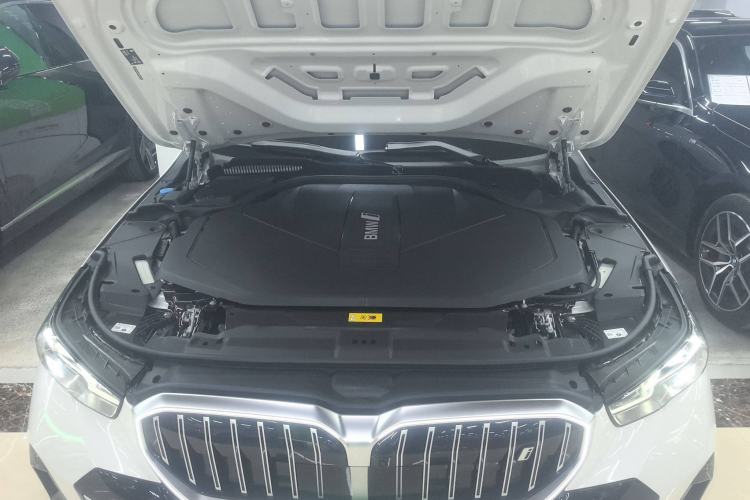 Used BMW i5 2024 eDrive 35L Luxury Model with M Sport Package Engine Bay