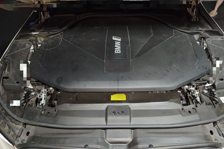 Used BMW i5 2024 eDrive 35L M Sport Package Engine Bay