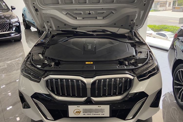 Used BMW i5 2024 eDrive 35L M Sport Package Engine Bay