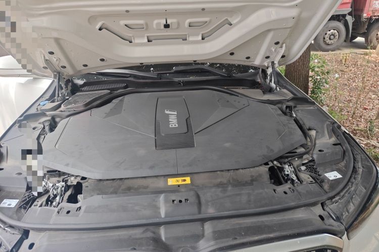 Used BMW i5 2024 eDrive 35L Luxury Package Engine Bay Left