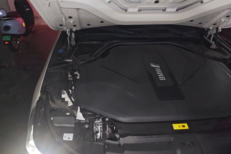 Used BMW i5 2024 eDrive 35L Luxury Package Engine Bay Right