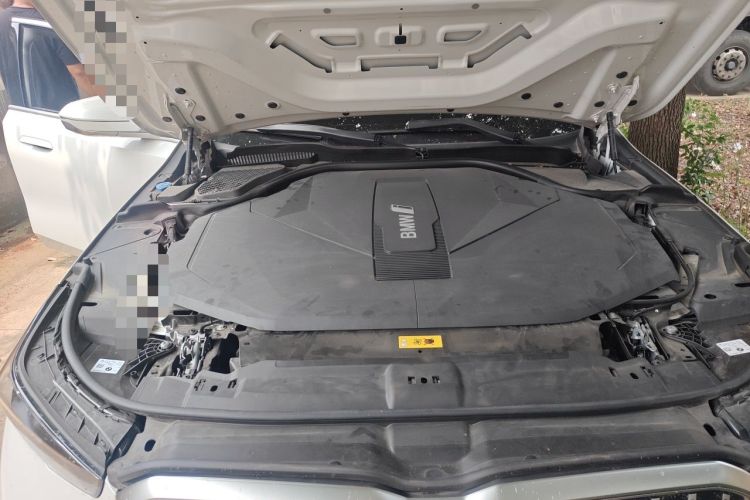 Used BMW i5 2024 eDrive 35L Luxury Package Engine Bay Right