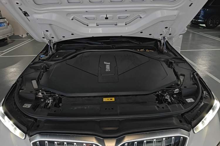 Used BMW i5 2024 eDrive 35L M Sport Package Engine Bay