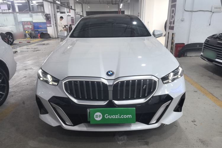 Used BMW i5 2024 eDrive 35L M Sport Package Exterior 1