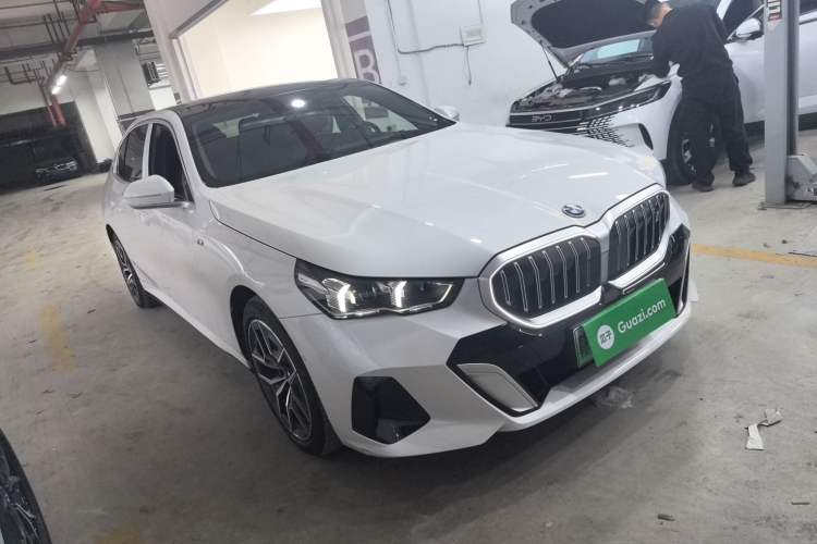Used BMW i5 2024 eDrive 35L M Sport Package Exterior 2