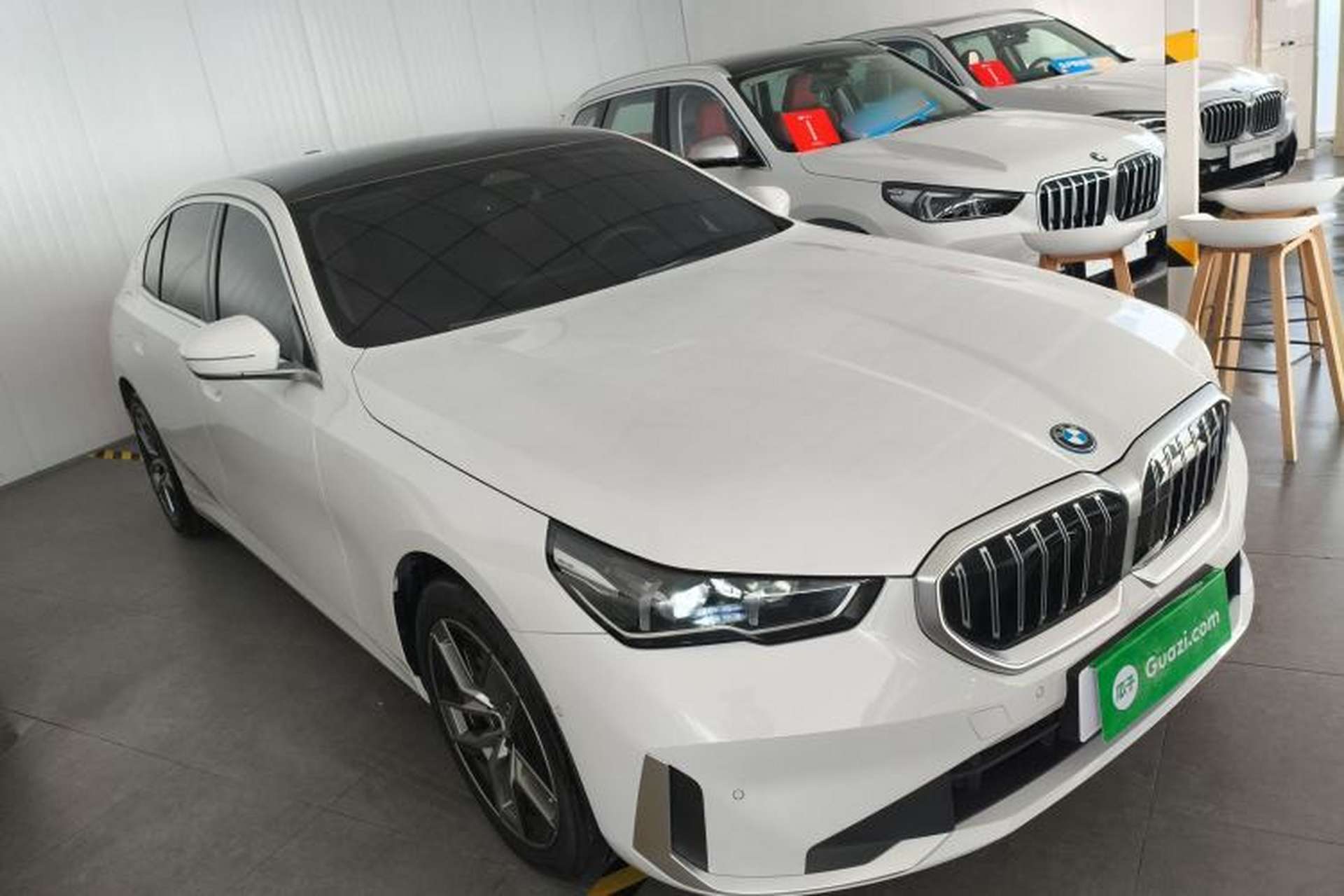 Used BMW i5 2024 eDrive 35L Luxury Package Exterior 2