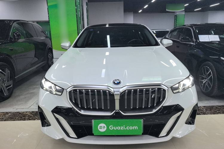 Used BMW i5 2024 eDrive 35L Luxury Model with M Sport Package Front
