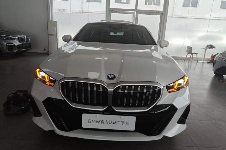 Used BMW i5 2024 eDrive 35L Luxury Model with M Sport Package Front