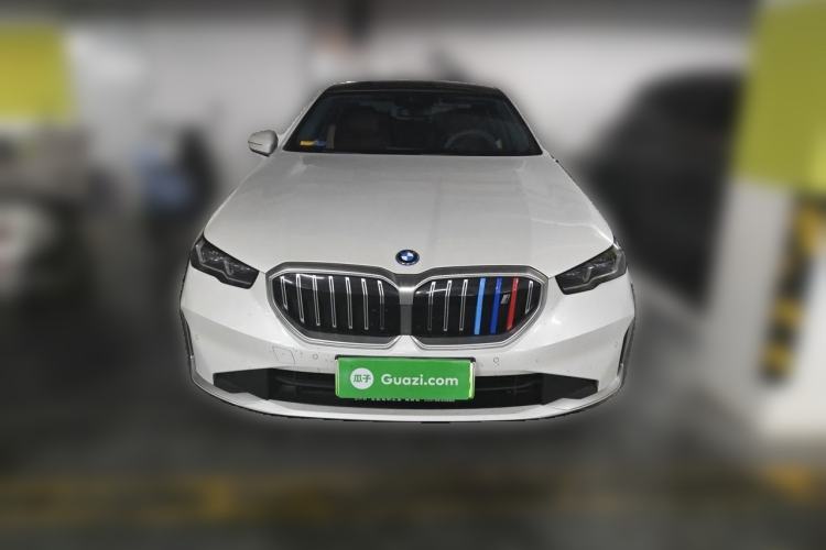 Used BMW i5 2024 eDrive 35L Luxury Package Front