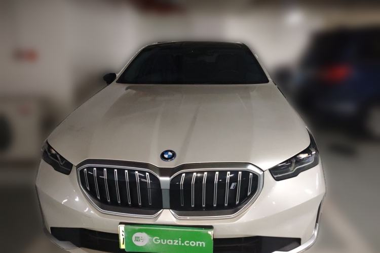 Used BMW i5 2024 eDrive 35L Luxury Package Front
