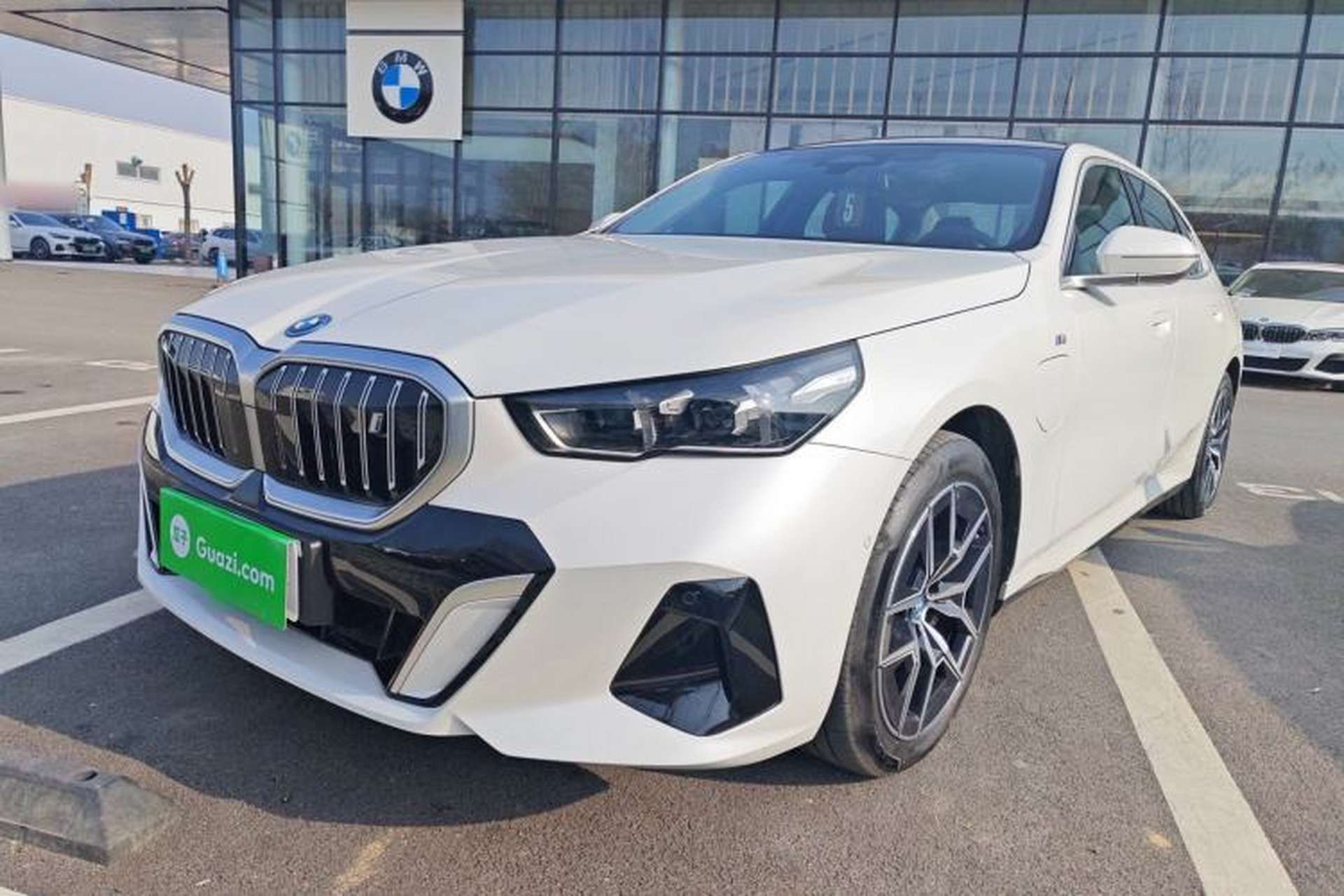 Used BMW i5 2024 eDrive 35L M Sport Package Front Left 45 Deg
