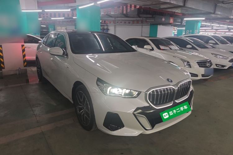 Used BMW i5 2024 eDrive 35L M Sport Package Front Right 45 Deg
