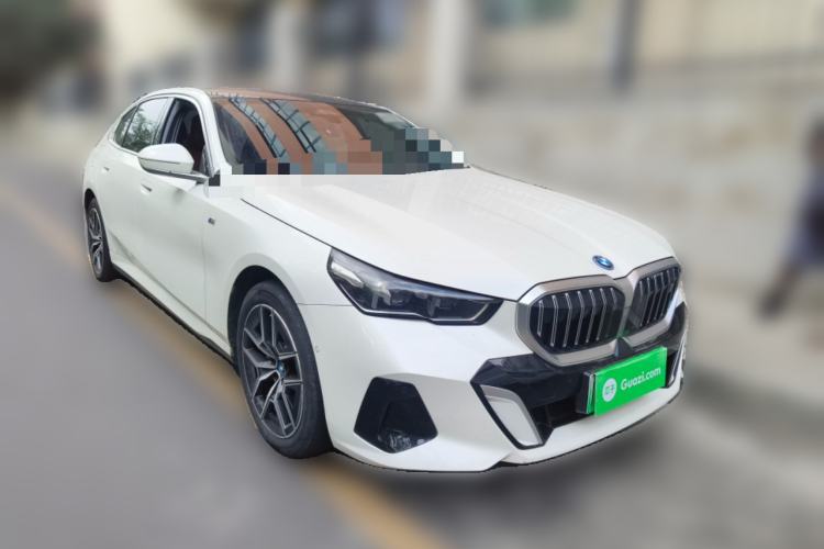 Used BMW i5 2024 eDrive 35L Luxury Model with M Sport Package Front Right 45 Deg