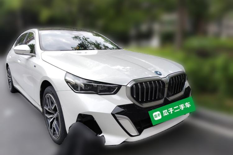 Used BMW i5 2024 eDrive 35L M Sport Package Front Right 45 Deg