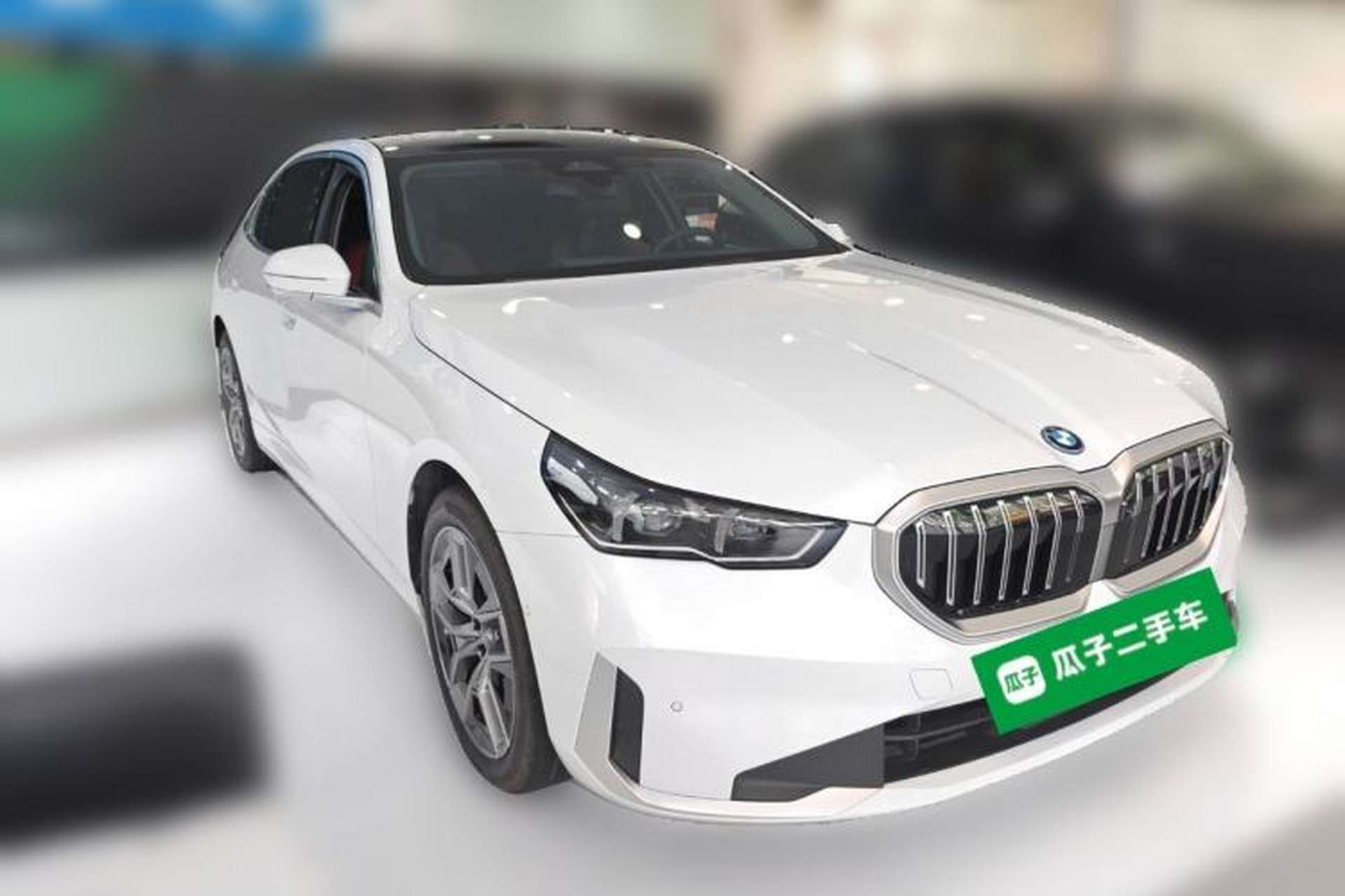 Used BMW i5 2024 eDrive 35L Prestige Luxury Package Front Right 45 Deg