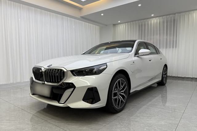 Used BMW i5 2024 eDrive 35L M Sport Package