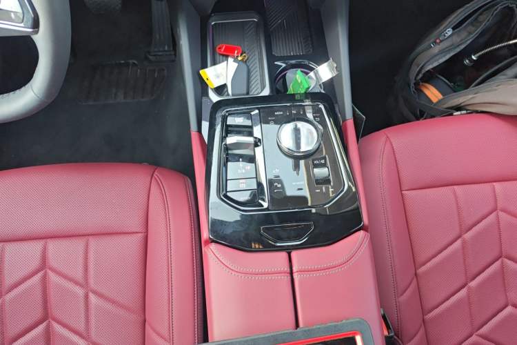 Used BMW i5 2024 eDrive 35L Luxury Package Gear Lever