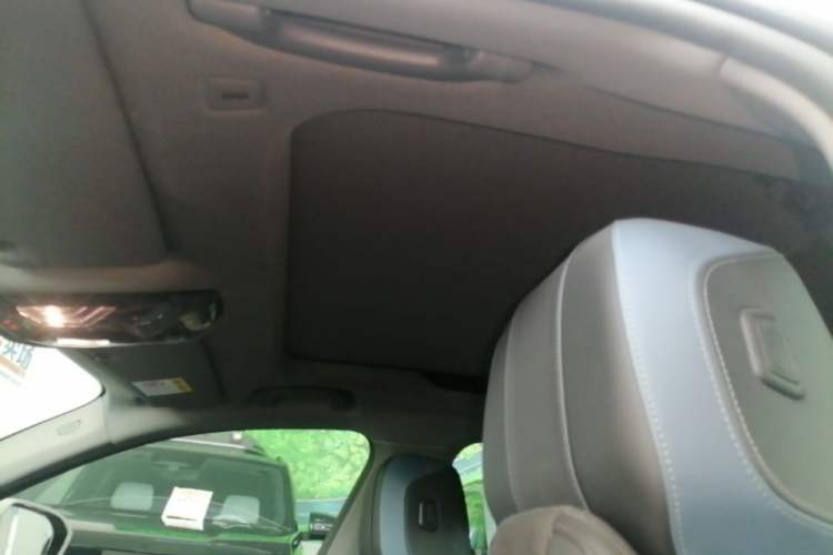 Used BMW i5 2024 eDrive 35L Luxury Model with M Sport Package Headliner