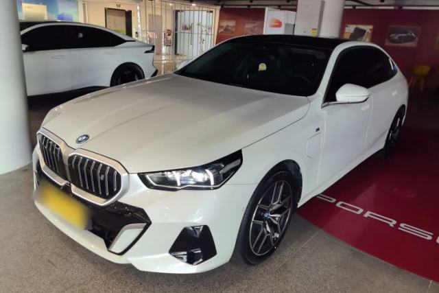 Used BMW i5 2024 eDrive 35L Luxury Model with M Sport Package