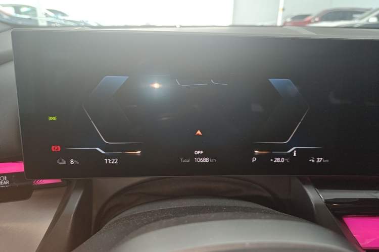 Used BMW i5 2024 eDrive 35L Luxury Model with M Sport Package Instrument Cluster
