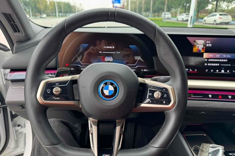 Used BMW i5 2024 eDrive 35L Luxury Model with M Sport Package Interior 2