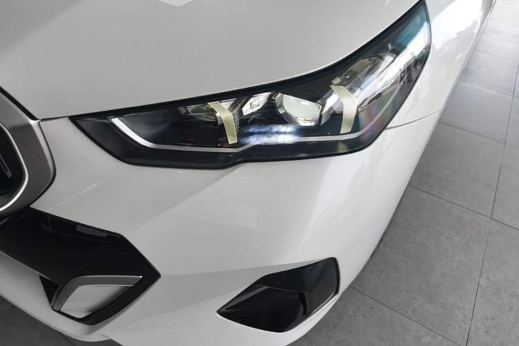 Used BMW i5 2024 eDrive 35L M Sport Package Left Front Headlight