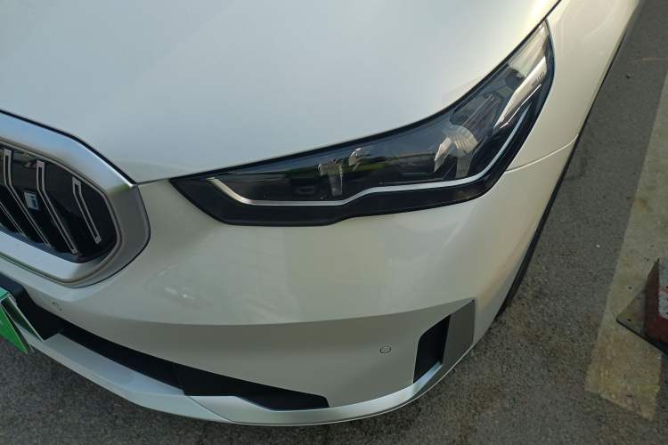 Used BMW i5 2024 eDrive 35L Prestige Luxury Package Left Front Headlight