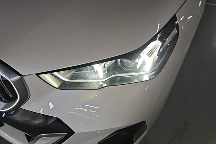 Used BMW i5 2024 eDrive 35L M Sport Package Left Front Headlight