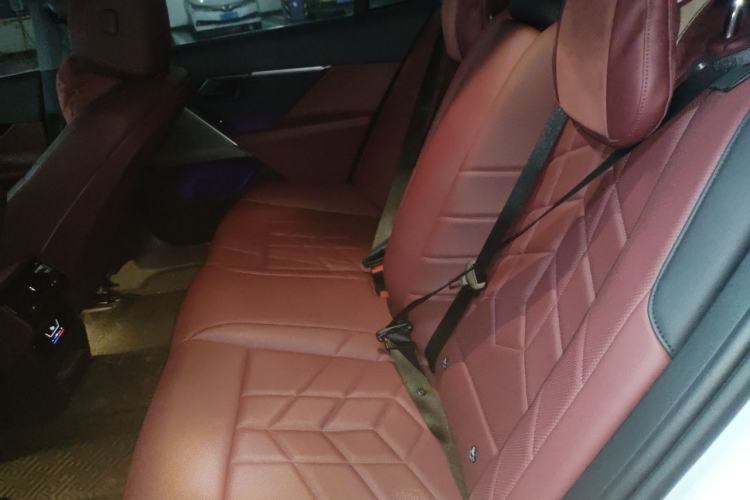 Used BMW i5 2024 eDrive 35L Luxury Package Left Rear Seat