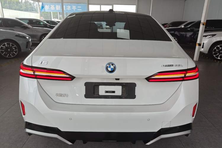 Used BMW i5 2024 eDrive 35L Luxury Model with M Sport Package Rear