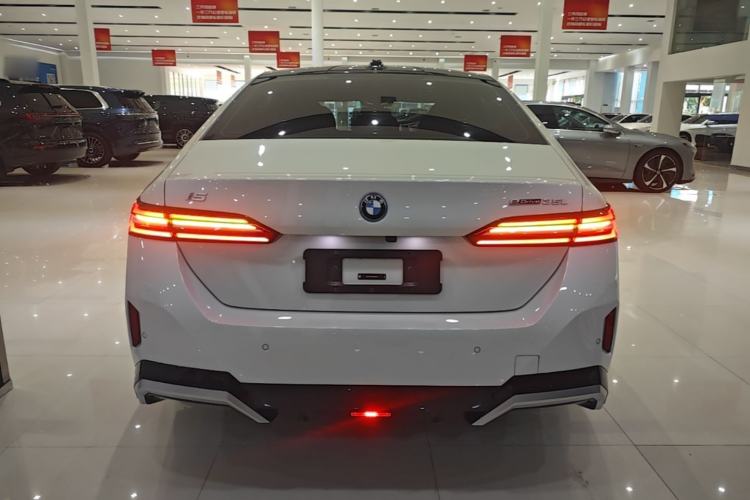 Used BMW i5 2024 eDrive 35L Luxury Model with M Sport Package Rear