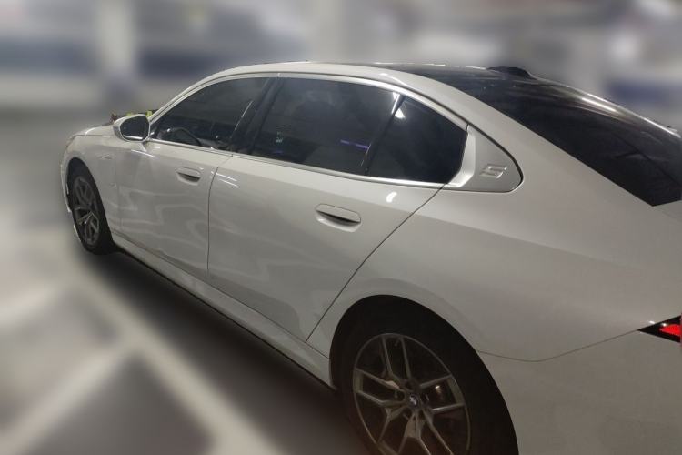 Used BMW i5 2024 eDrive 35L Luxury Package Rear Left 45 Deg
