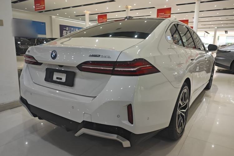 Used BMW i5 2024 eDrive 35L Luxury Model with M Sport Package Rear Right 45 Deg