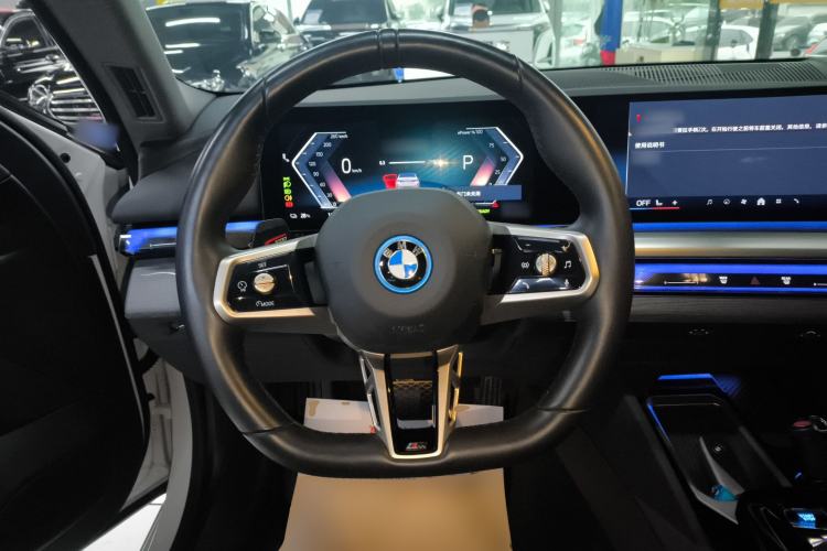 Used BMW i5 2024 eDrive 35L Luxury Model with M Sport Package Steering Wheel