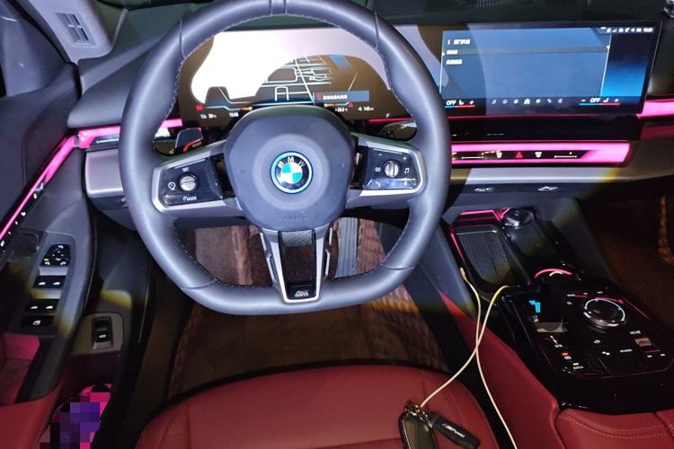 Used BMW i5 2024 eDrive 35L M Sport Package Steering Wheel