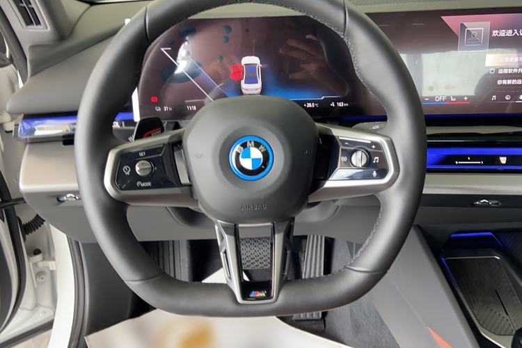 Used BMW i5 2024 eDrive 35L M Sport Package Steering Wheel