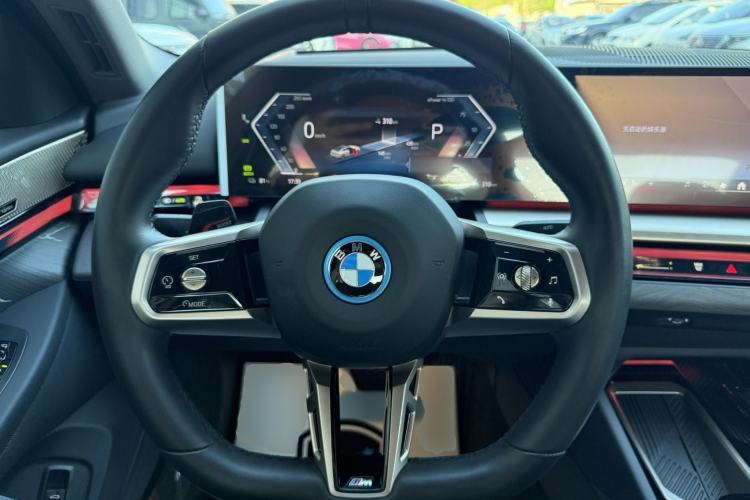 Used BMW i5 2024 eDrive 35L Luxury Model with M Sport Package Steering Wheel