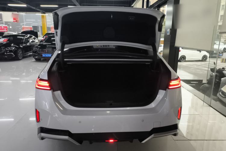 Used BMW i5 2024 eDrive 35L Luxury Model with M Sport Package Trunk