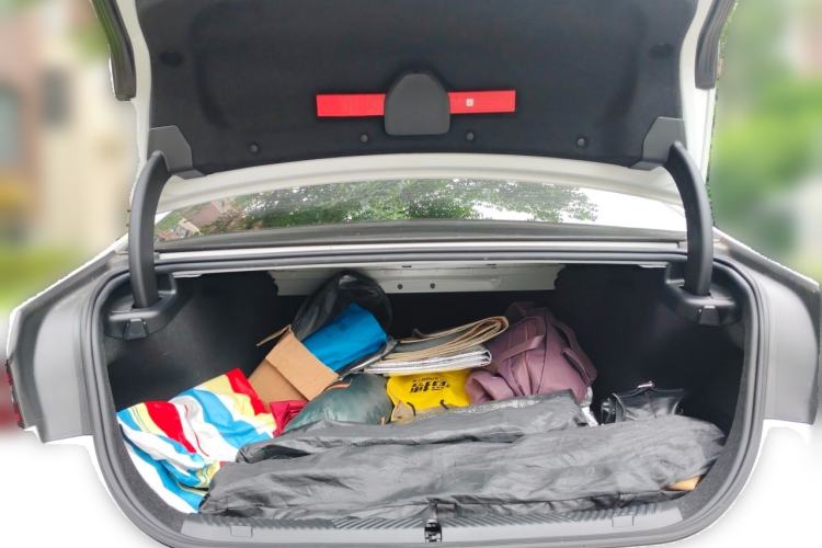 Used BMW i5 2024 eDrive 35L M Sport Package Trunk