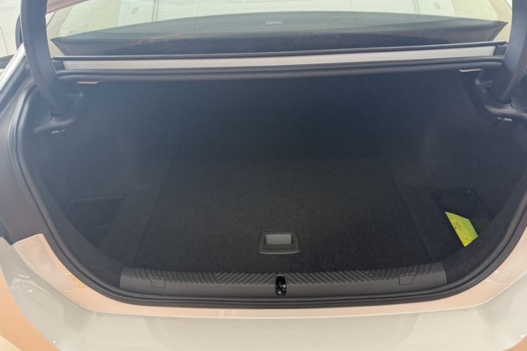 Used BMW i5 2024 eDrive 35L Luxury Model with M Sport Package Trunk