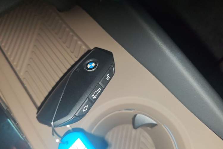 Used BMW i5 2024 eDrive 35L M Sport Package Vehicle Key