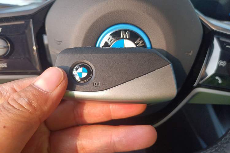 Used BMW i5 2024 eDrive 35L Prestige Luxury Package Vehicle Key