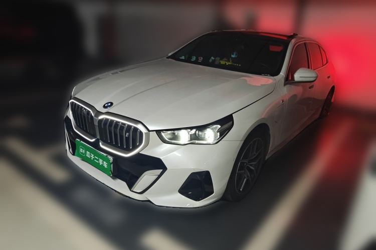 Used BMW i5 2024 eDrive 35L M Sport Package Guazi used car, China used car export, Used car for sale, Used cars, Cheapest cars for sale