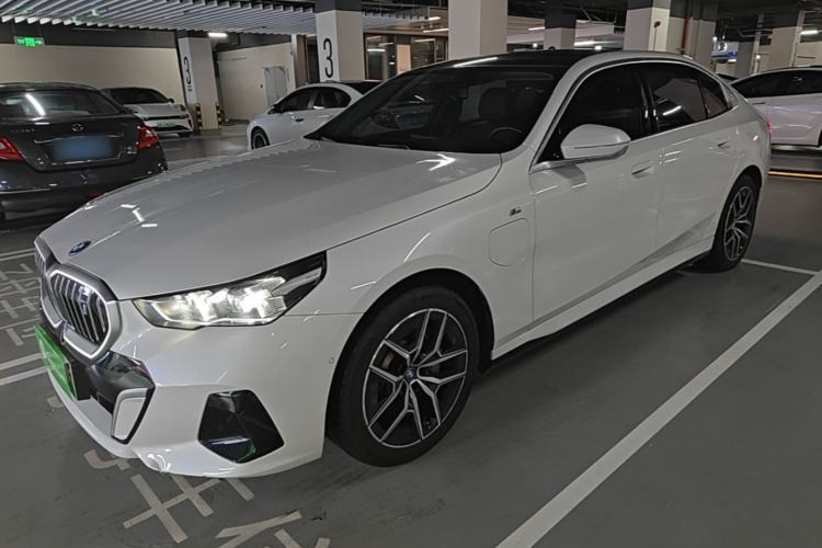 Used BMW i5 2024 eDrive 35L M Sport Package Guazi used car, China used car export, Used car for sale, Used  cars, Cheapest cars for sale