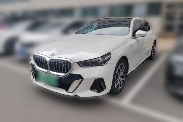 Used BMW i5 2024 eDrive 35L Luxury Model with M Sport Package