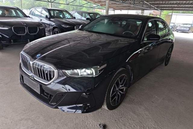 BMW i5 2025 eDrive 35L M Sport Package d’occasion