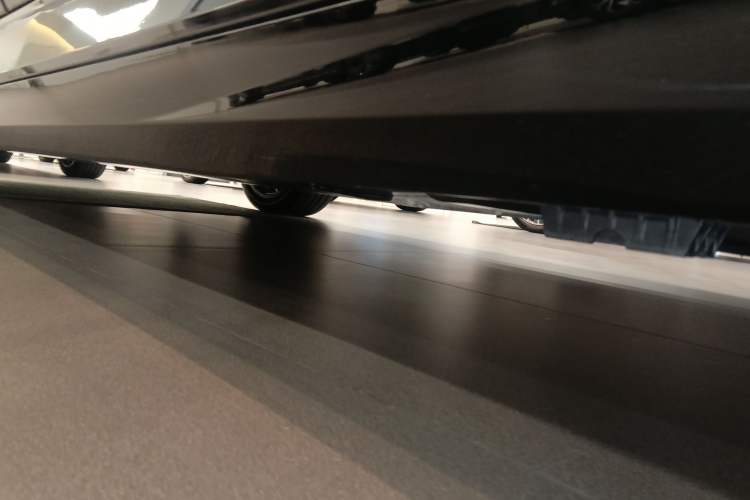 Used BMW i5 2025 eDrive 40L M Sport Package Chassis Rear Left