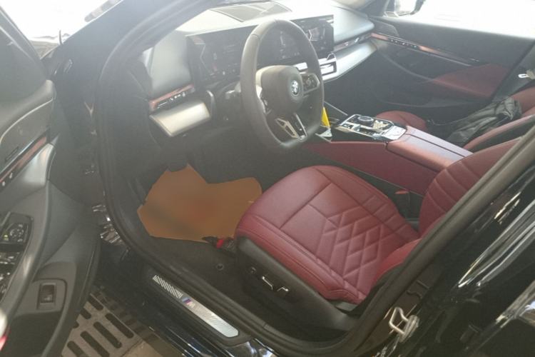 Used BMW i5 2025 eDrive 40L M Sport Package Driver Seat
