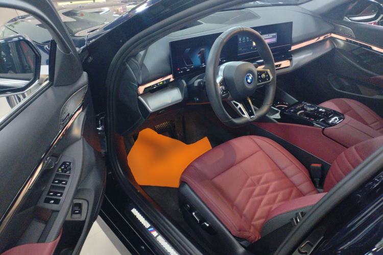 Used BMW i5 2025 eDrive 40L M Sport Package Driver Seat