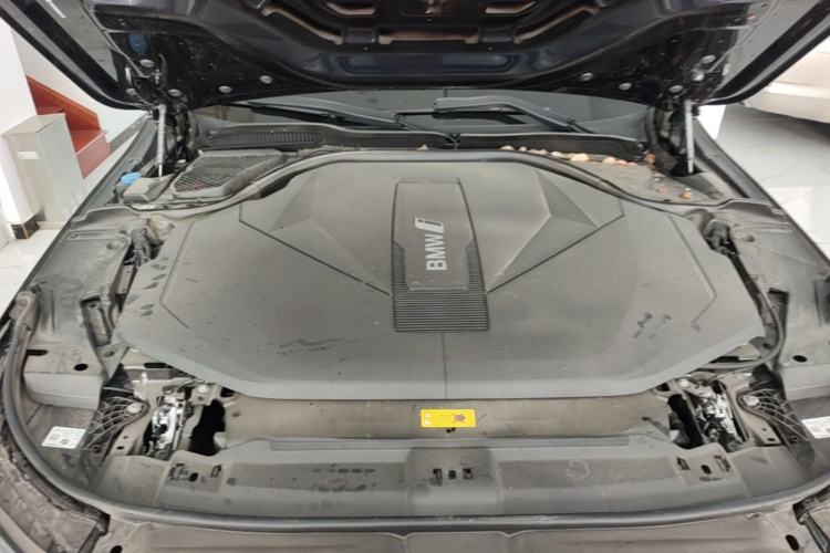 Used BMW i5 2025 eDrive 35L M Sport Package Engine Bay